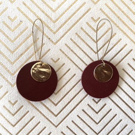 Boucles d'oreille en cuir recyclé bordeaux et métal doré à l'or fin - Dormeuses ultra-légères et élégantes